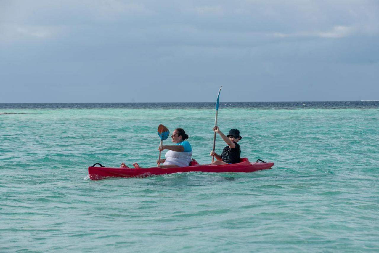 Ocean Lilly Inn Hangnaameedhoo Buitenkant foto